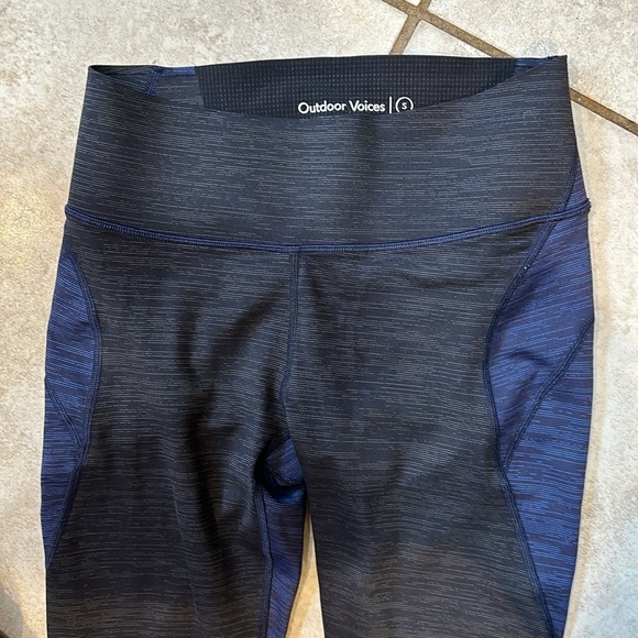 Outdoor Voices Techsweat Warmup 3/4 Leggings Navy S - Picture 4 of 7
